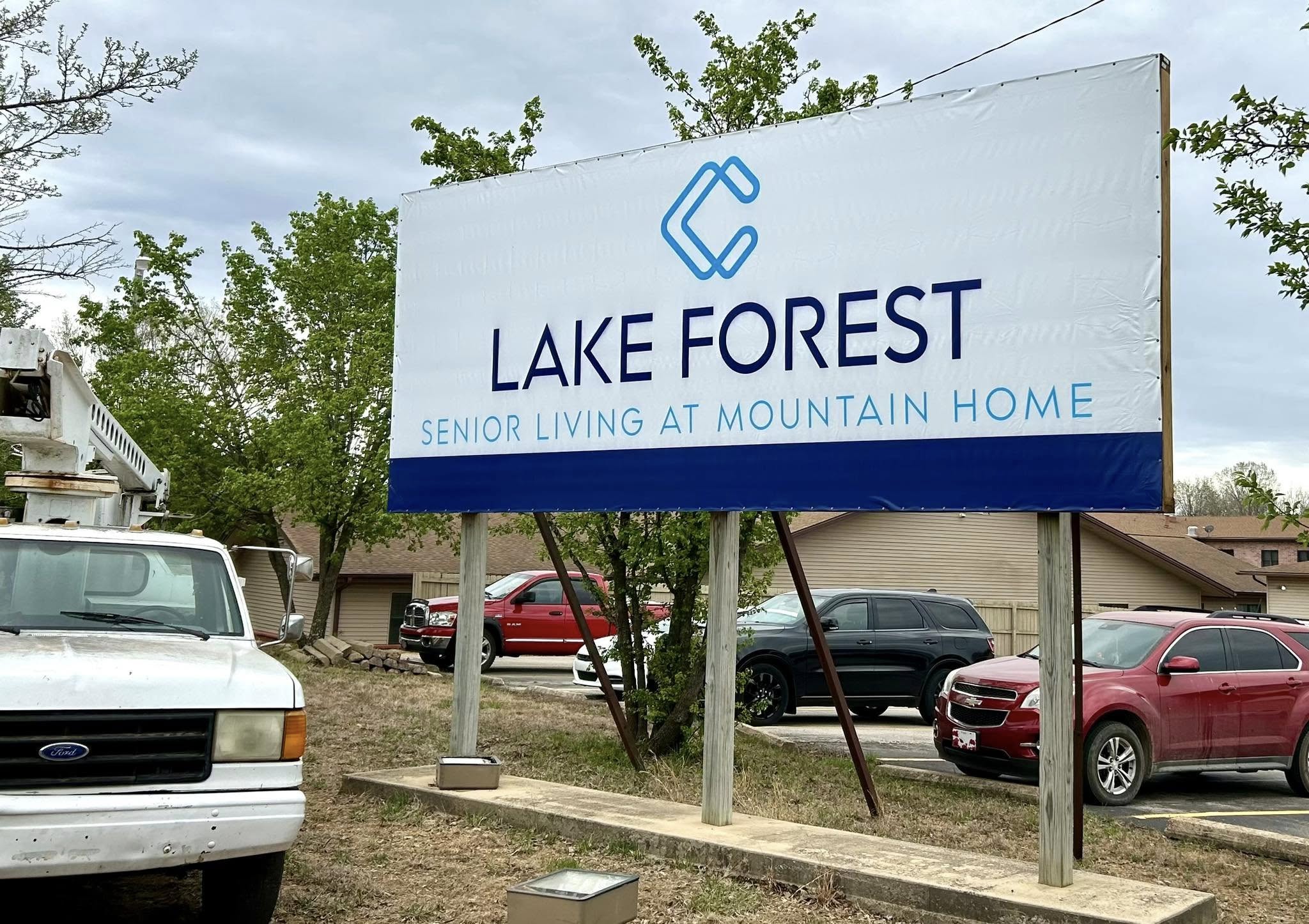 Large Lake Forest Senior Living at Mountain Home monument sign with blue logo.